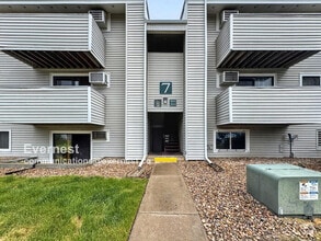 Building Photo - 10150 E Virginia Ave