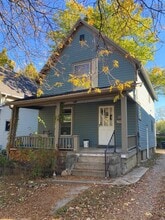 Building Photo - 307 S 7th St Building Photo - 307 S 7th St