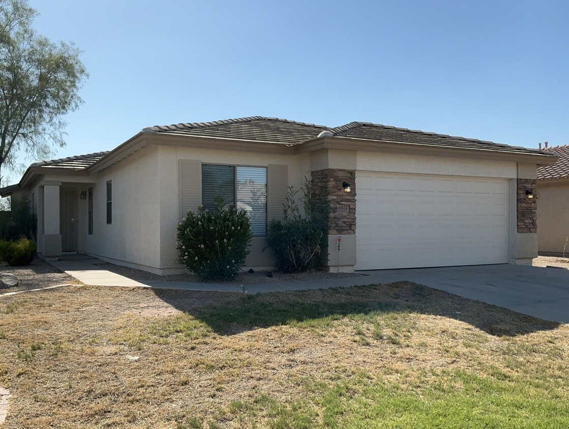 Primary Photo - 6022 S 22nd Ln