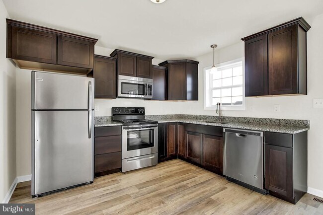 Foto del edificio - 2500 Oakwood Lane