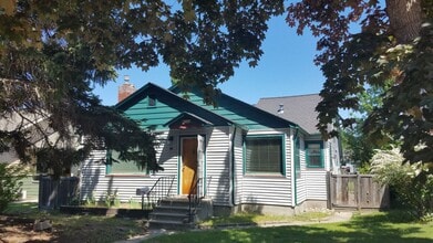 Building Photo - 534 Woodworth Ave