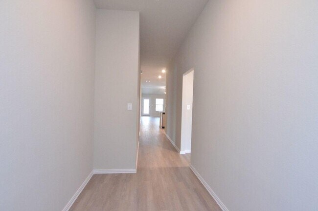 Foto del edificio - 132 Bright Star Ln