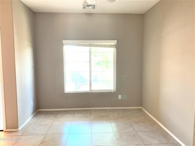 Building Photo - 7236 N 77th Dr