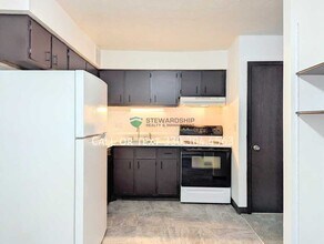 Building Photo - 310 Engadine Ct