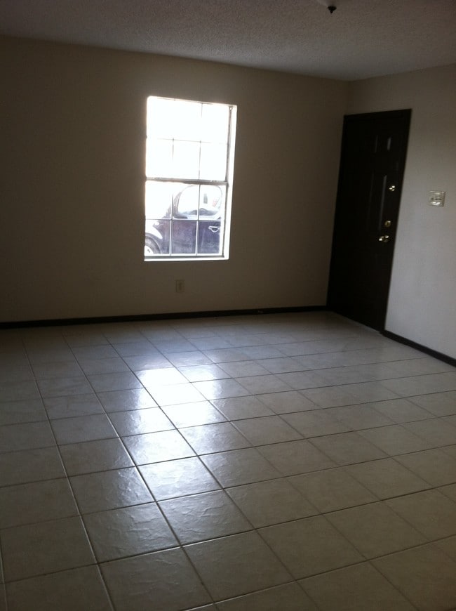 Foto del edificio - 2619 Ligarde St
