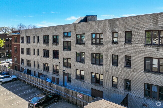 Building Photo - The Tazewell Condominiums