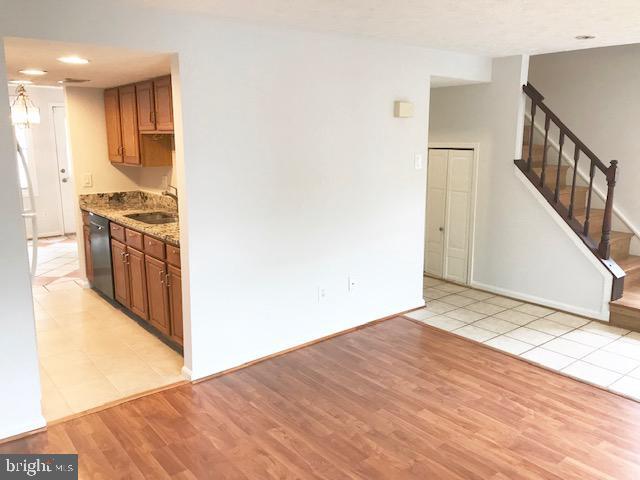 Building Photo - 1571 Poplar Grove Dr