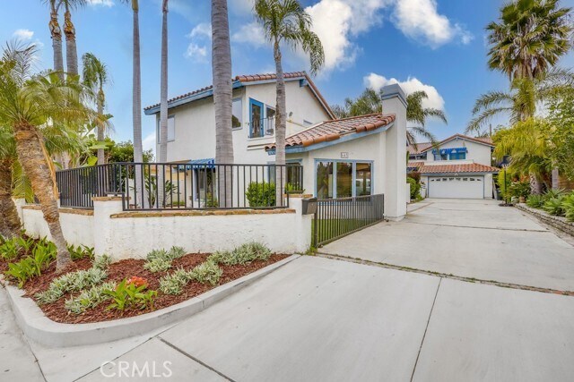 Foto del edificio - 645 Irvine Ave