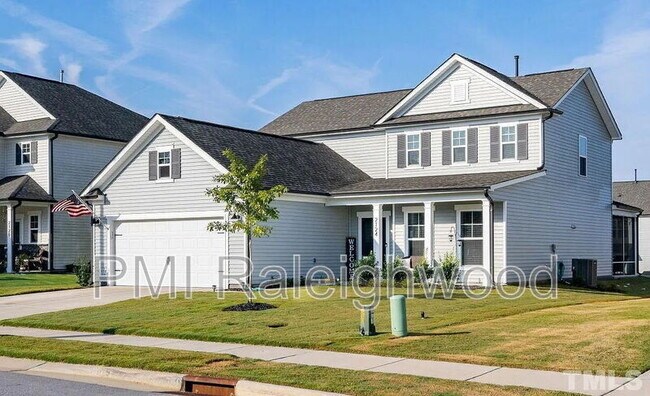 Foto del edificio - 2124 Fox Chapel Pl