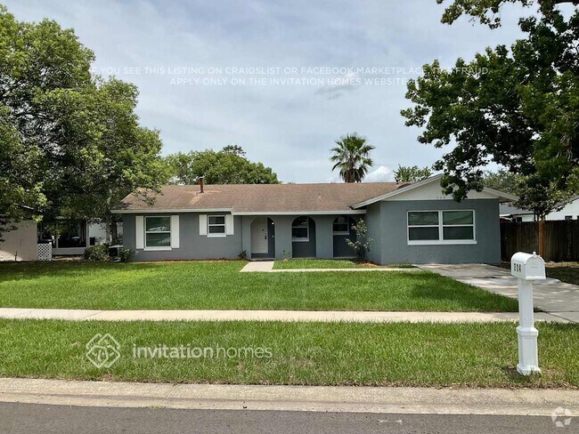Building Photo - 204 N Alderwood St