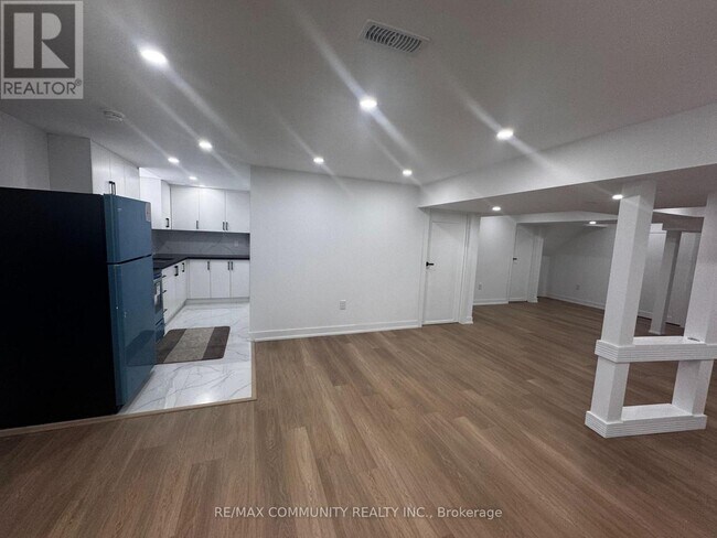 Photo du bâtiment - 43 Terry Cres