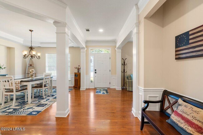 Building Photo - 6 Abbotsbury Pl