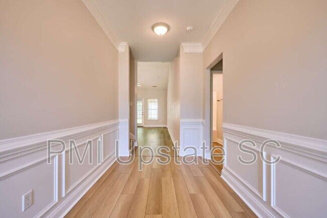 Building Photo - 5 Norwell Ln