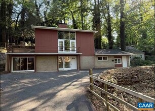 Building Photo - 536 Valley Rd