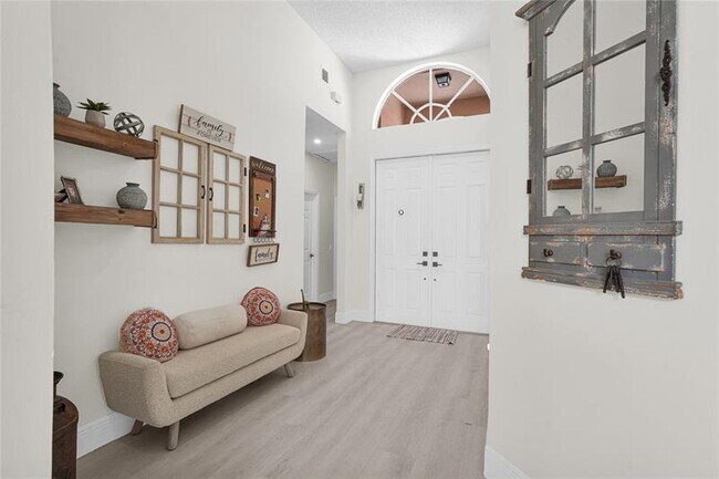Foto del edificio - 6386 NW 78th Pl