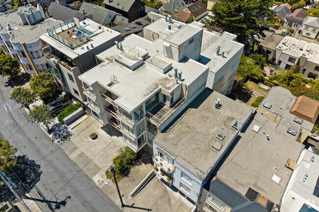 Contexto - 470 Collingwood St