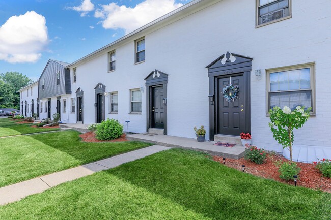 Building Photo - Townhomes at Blendon