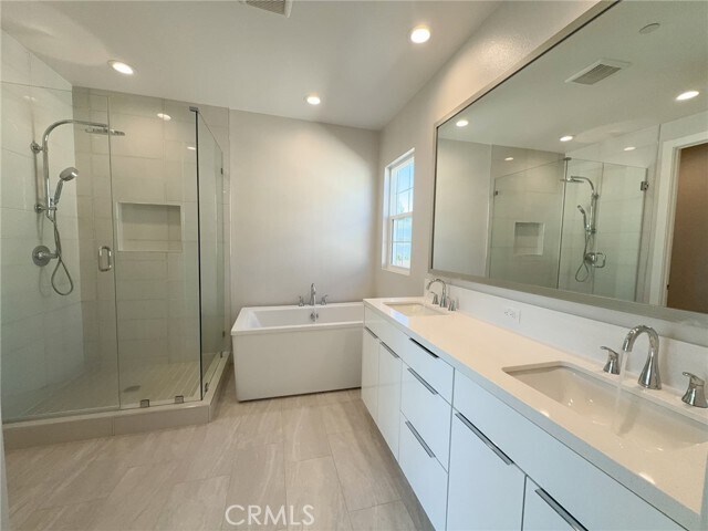 Foto del edificio - 711 Olivier Dr