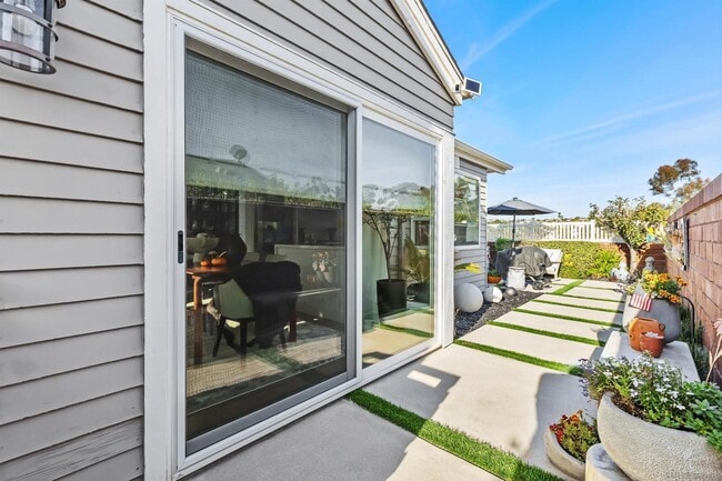Building Photo - 7030 Lantana Terrace