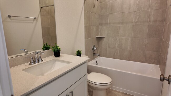 Foto del edificio - 14312 Grey Pointe Ct