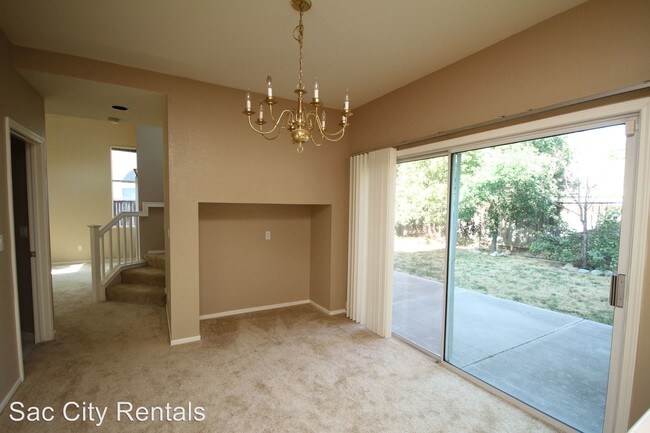 Building Photo - 9531 Lakewind Ln