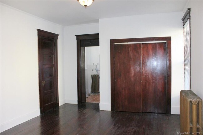 Foto del edificio - 524 Whitney Ave