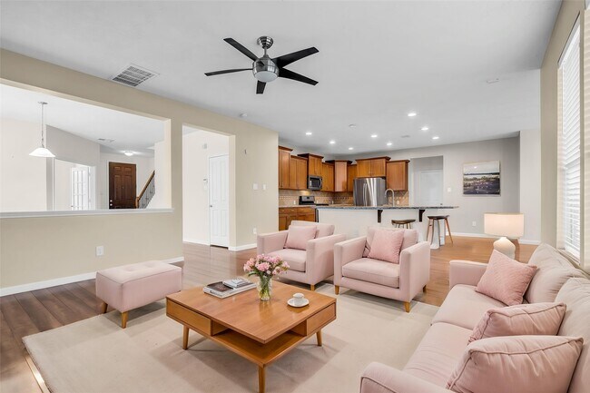 Foto del edificio - 6719 Path Way Ct