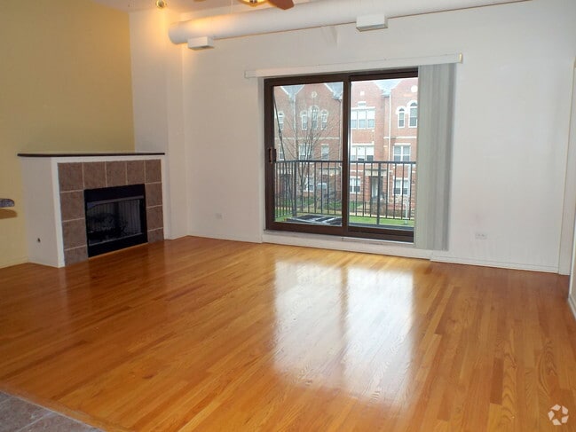 Building Photo - 1000 E 53rd St