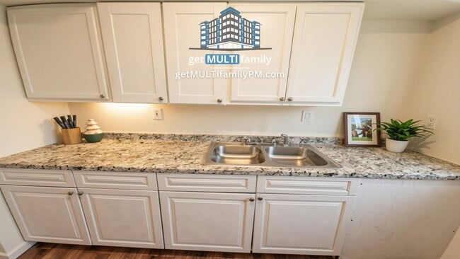Photo - 7120 North 66th Drive Apartment