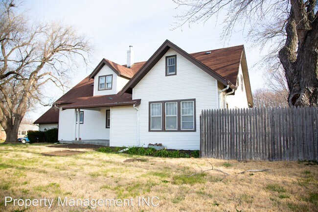 Foto del edificio - 4 br, 2 bath House - 400 N. 56th Street