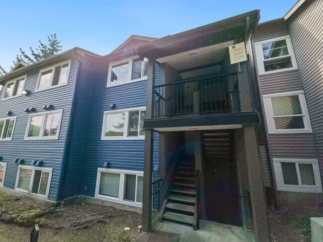 Foto del edificio - Updated 2BR Condo with Pool, Clubhouse & P...