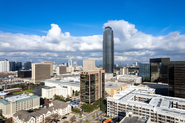 Aerial Photo - Oxford Condominium