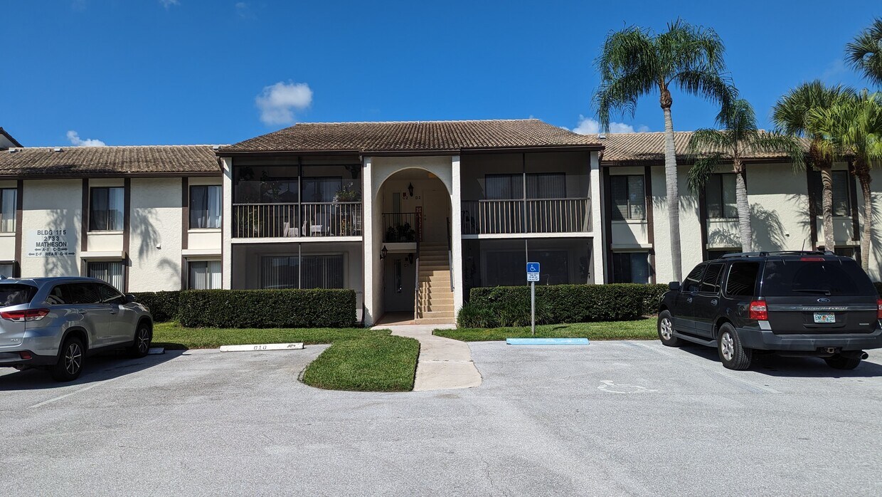 Foto principal - 2733 SW Matheson Ave