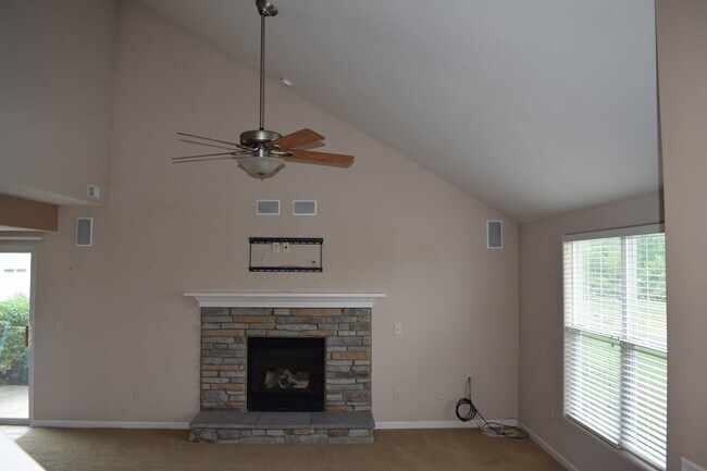 Foto del edificio - 10038 Oak Trail Rd