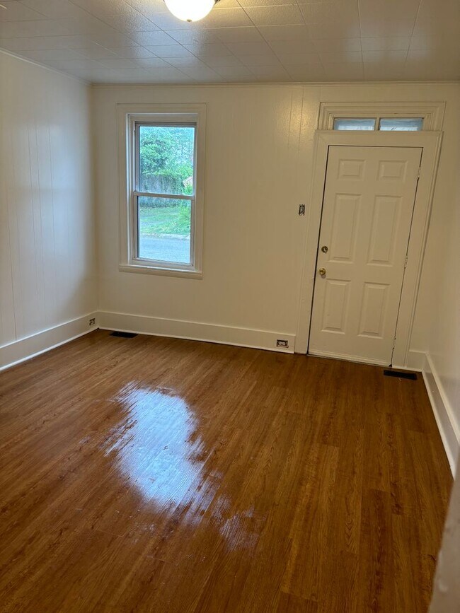 Building Photo - Available Now! York City SD