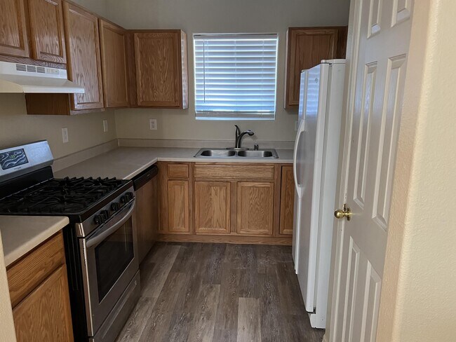 Foto del edificio - 316 Kaylyn Dr SE