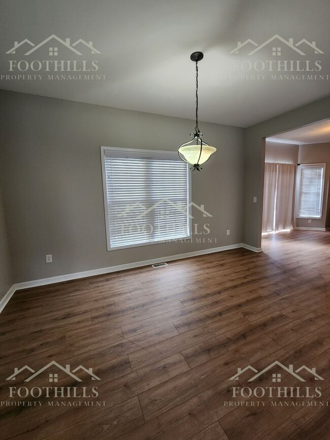 Foto del edificio - 6 Robert de Brus Cir