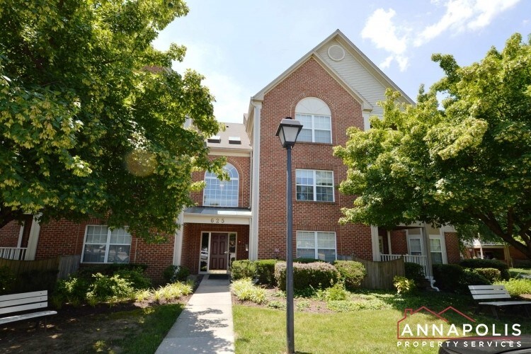 Primary Photo - 625 admiral drive #408