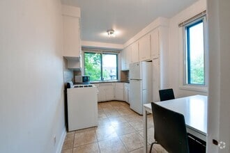 Building Photo - 4515 Dupuis Ave