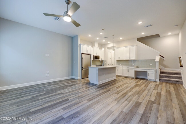 Foto del edificio - 7435 Calusa Ct