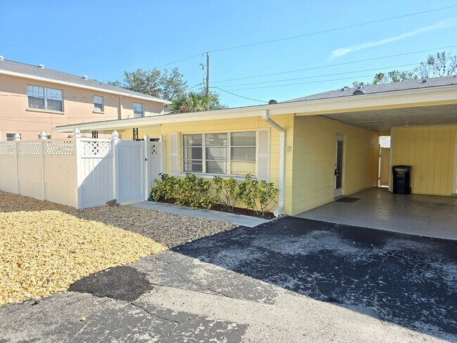 Foto del edificio - 505 Manatee Ct