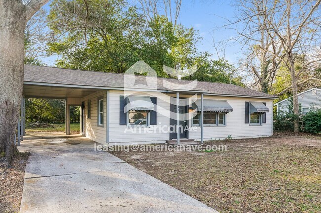 Building Photo - 215 Johns Rd