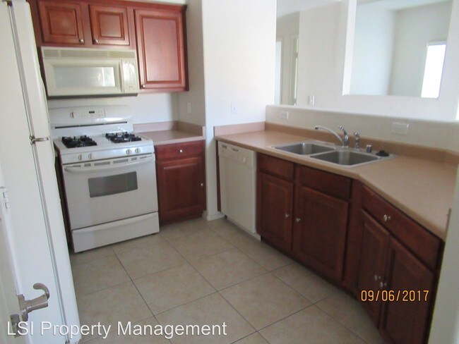 Foto del edificio - 9303 Gilcrease Ave