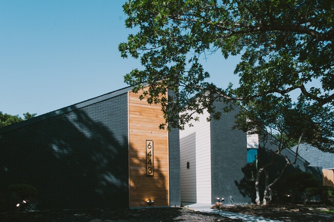 Building Photo - 6443 Redpine Rd