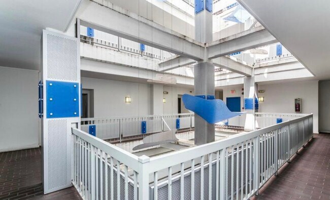 Open ceiling Atrium - 1011 Hunter St