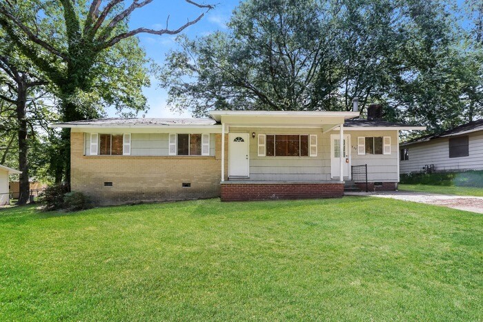 Primary Photo - Beautiful 3 Bedroom Home in Jackson!