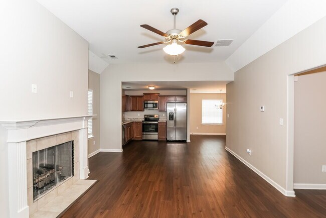 Foto del edificio - 6164 Humphreys Dr