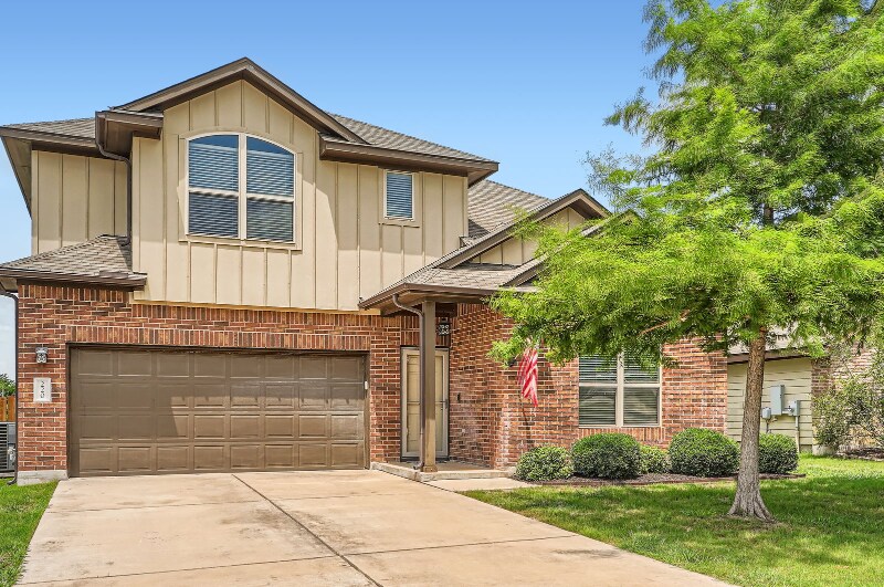Foto principal - 220 Pebble Creek Ln