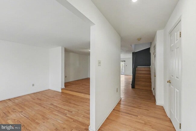 Building Photo - 1522 Isaacs Ct