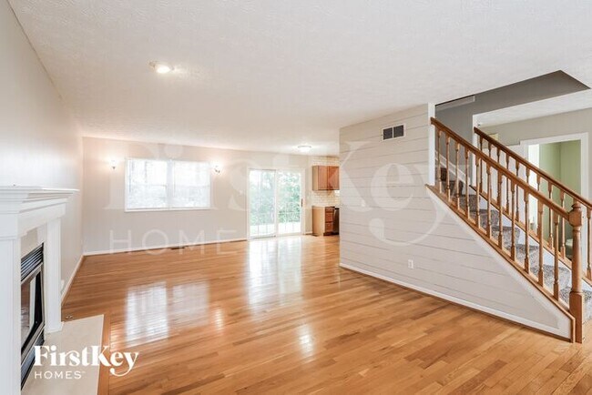 Building Photo - 1076 Weeping Willow Ln